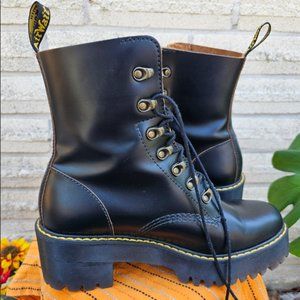 EUC Dr. Martens Leona Vintage Smooth Size 10